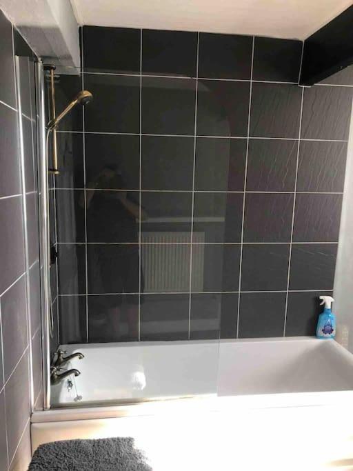 Haworth Prime Location 3 Bedroom Duplex Apartment Bagian luar foto